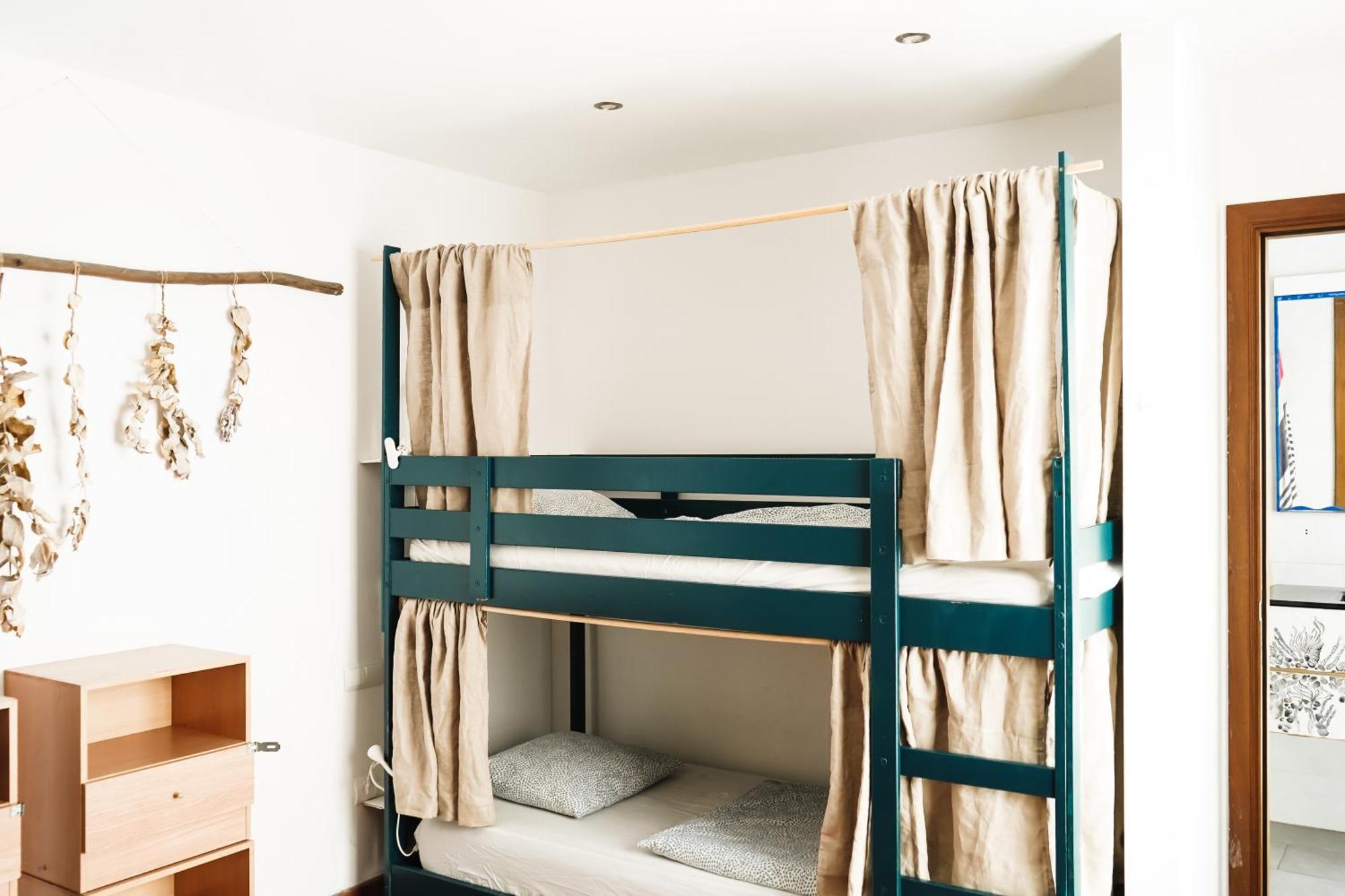 Tamaran House Hostel ลาสปัลมาส เด กรานคานาเรีย ภายนอก รูปภาพ
